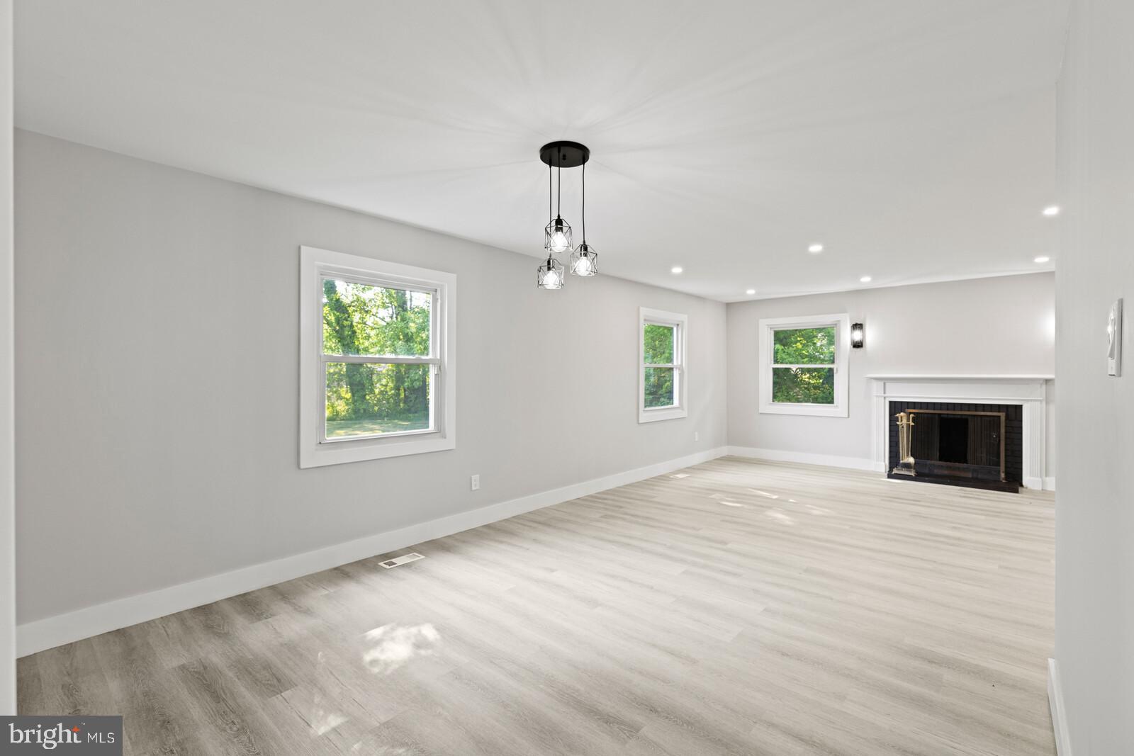 1 Eastern Lane Willingboro, NJ 08046 - Photo 5 of 33