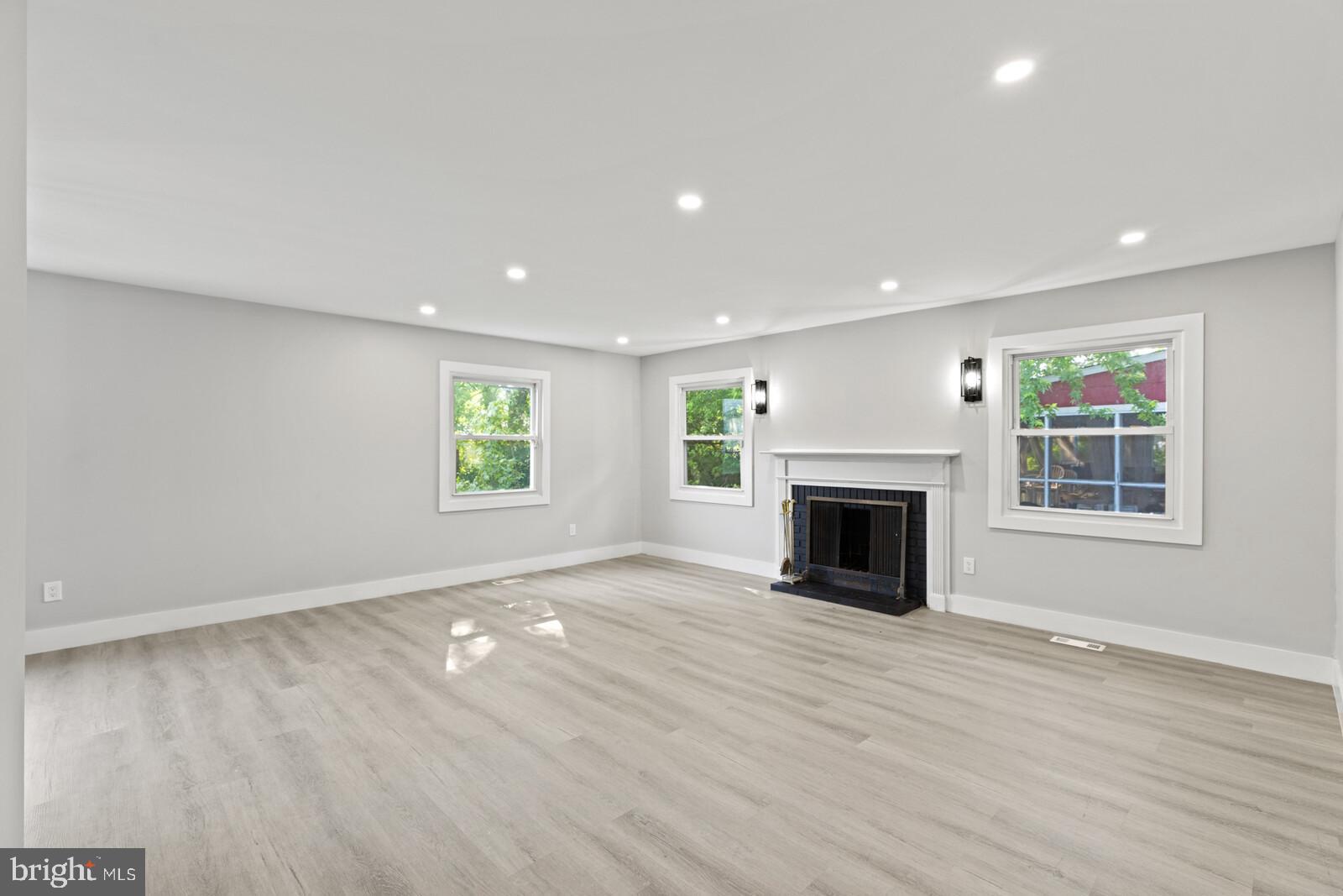 1 Eastern Lane Willingboro, NJ 08046 - Photo 8 of 33