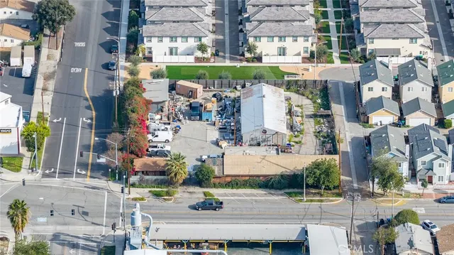 an aerial view of multiple house
