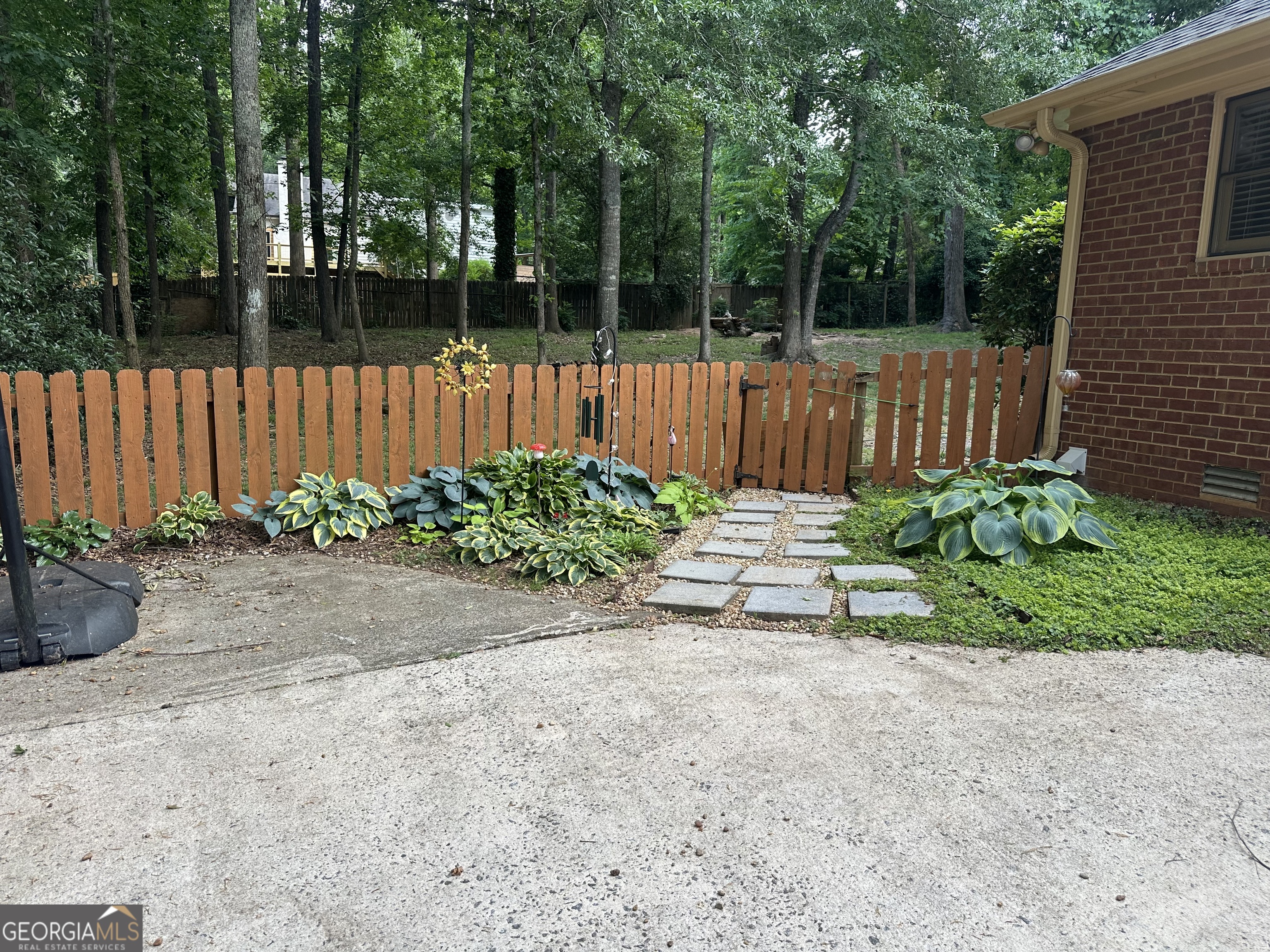 126 Buckeye Branch Athens, GA 30605 - Photo 5 of 37