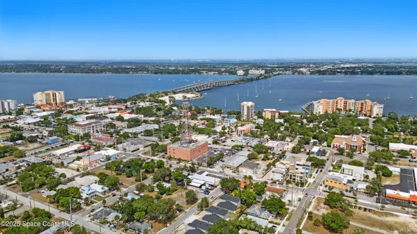 $38,000 | 902 Florida Avenue, Cocoa, FL 32922