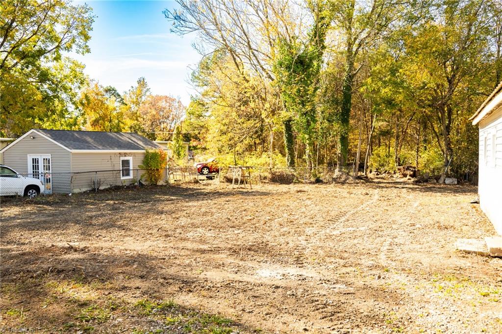 204 Northview Street High Point, NC 27260 - Photo 3 of 21 Gallery Image 3