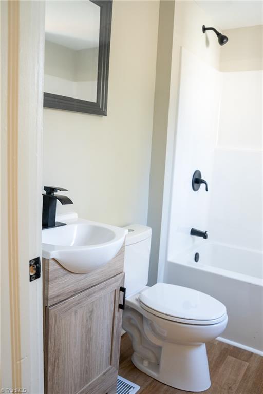 204 Northview Street High Point, NC 27260 - Photo 5 of 21 Gallery Image 5