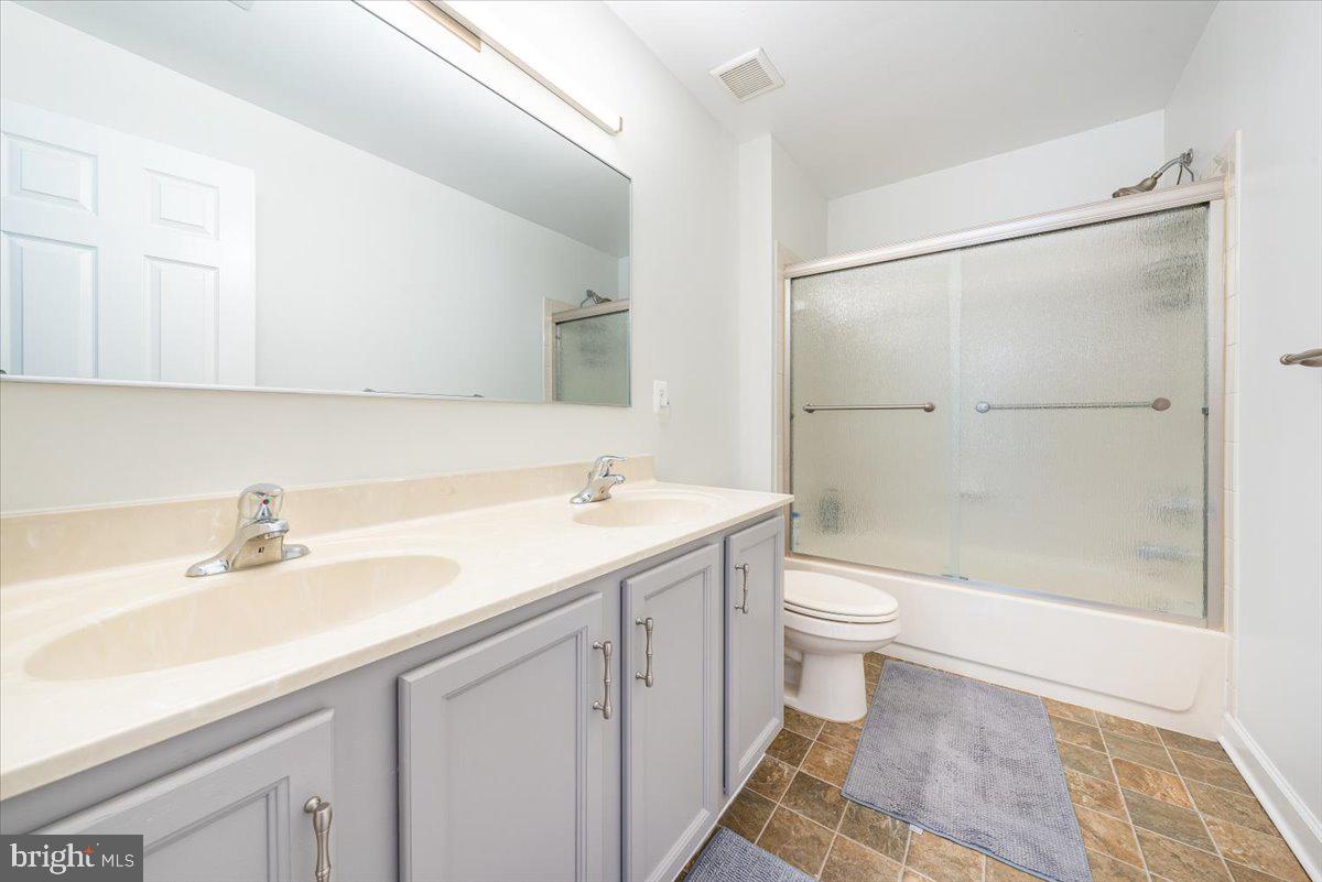 11283 Dublin Road Woodsboro, MD 21798 - Photo 51 of 68 Hall Bath