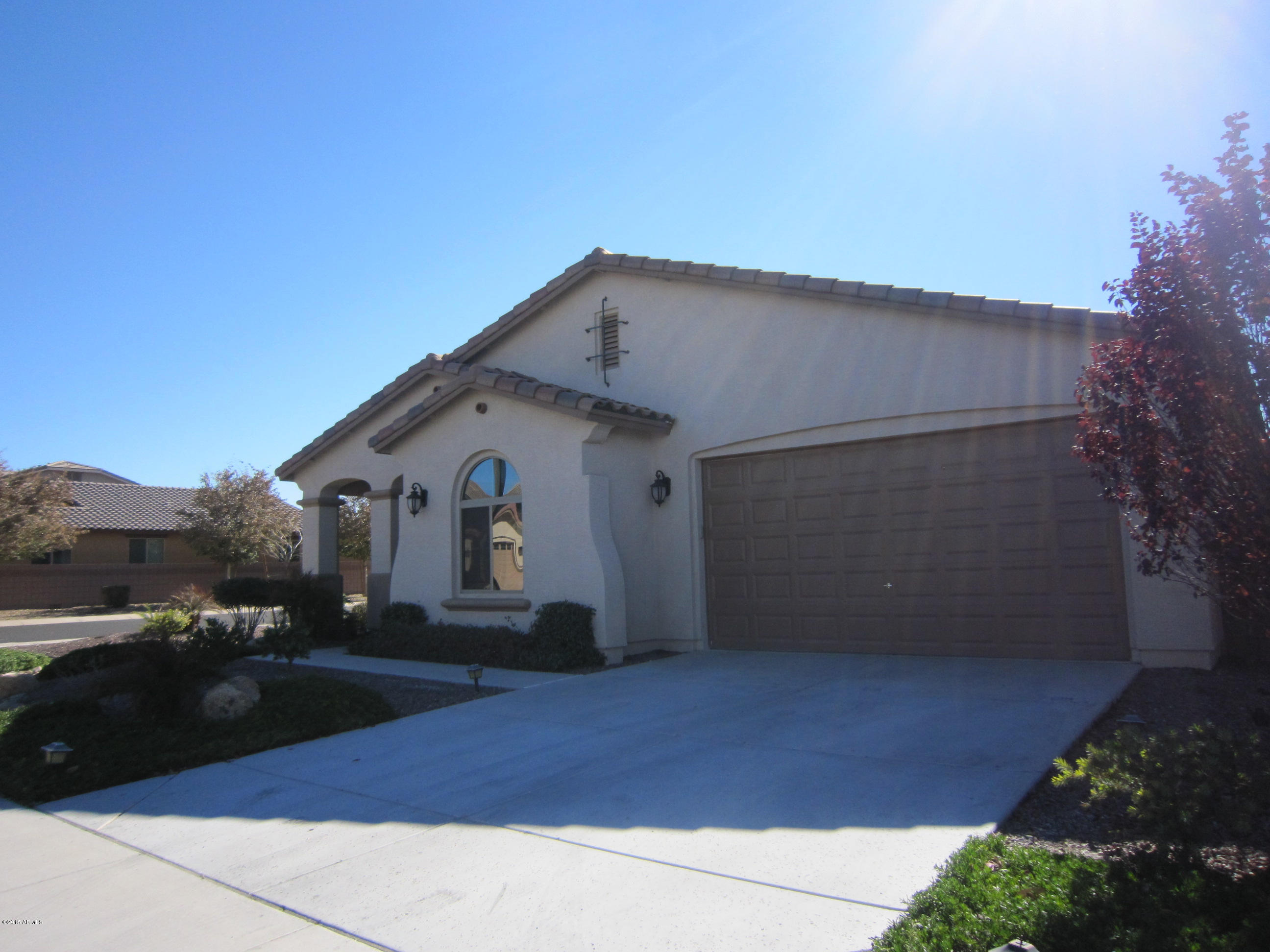 2717 East Ficus Way Gilbert, AZ 85298 - Photo 4 of 26 Front-view-1
