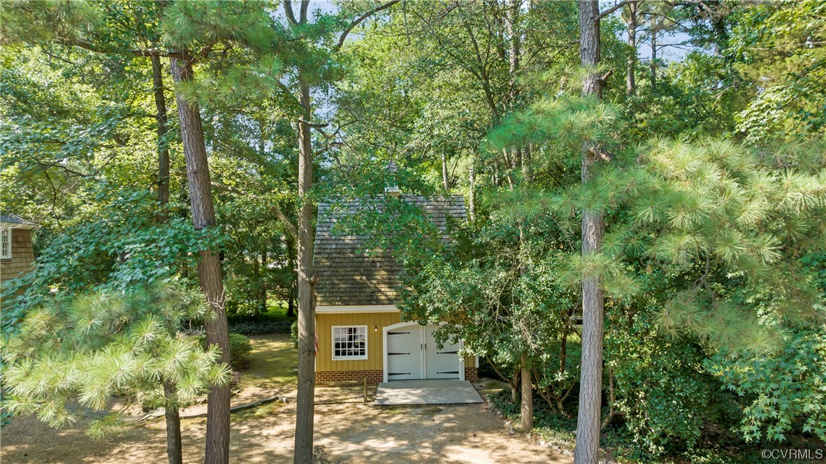 9737 Cole Mill Road Richmond, VA 23237 - Photo 23 of 50 a view of a back yard
