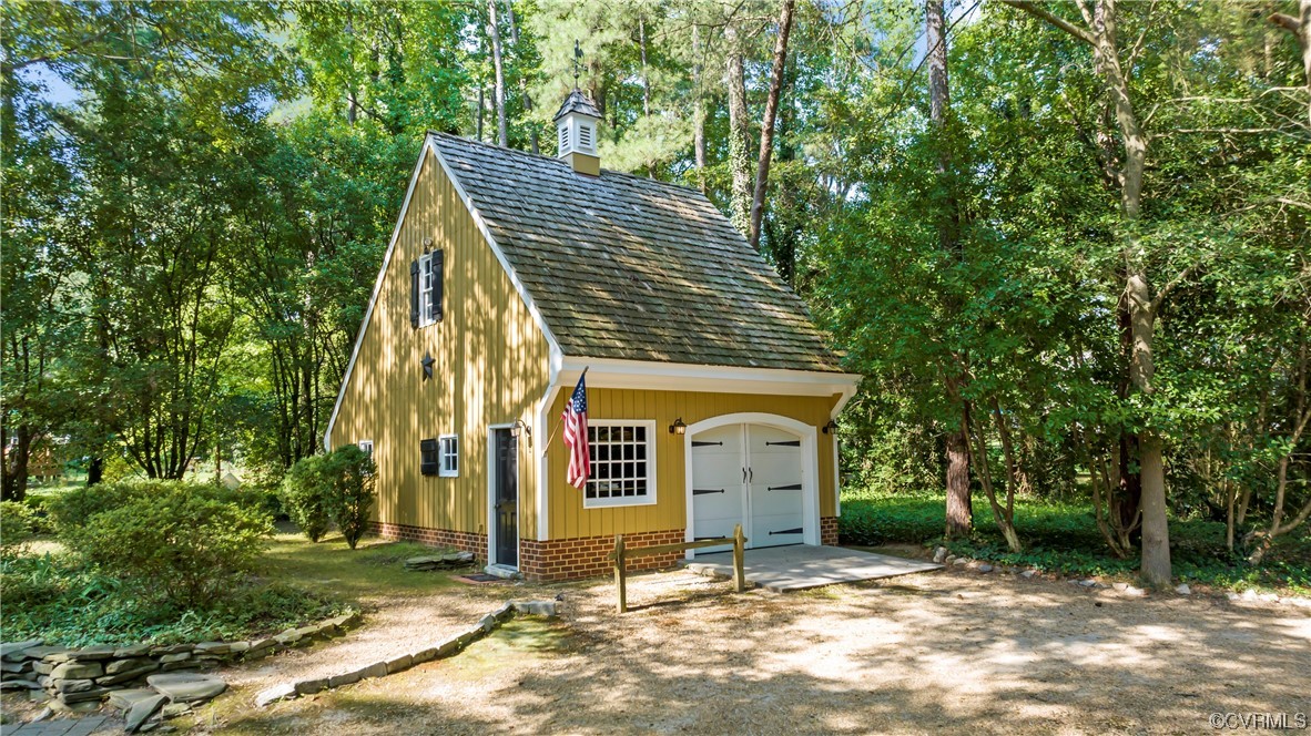 9737 Cole Mill Road Richmond, VA 23237 - Photo 4 of 50 a view of a house with a yard