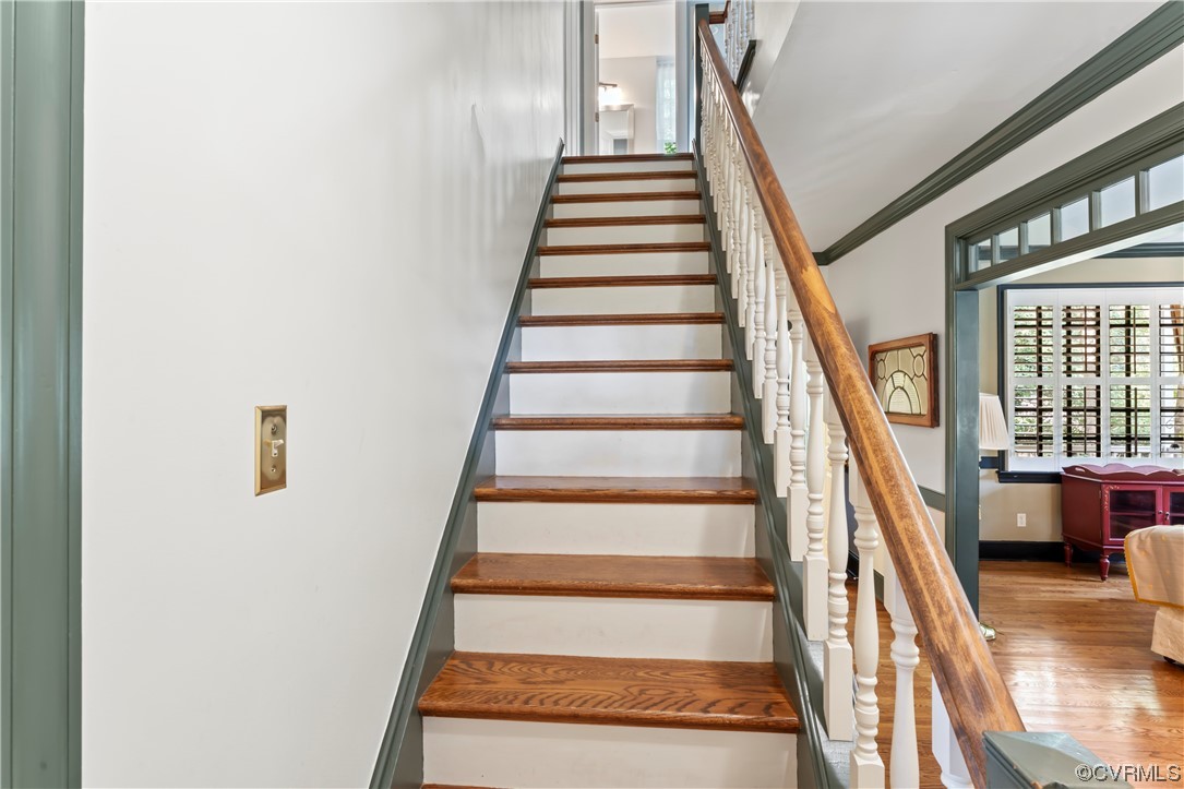 9737 Cole Mill Road Richmond, VA 23237 - Photo 47 of 50 a view of entryway