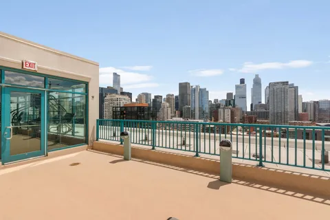 $399,000 | 340 West Superior Street, Unit 1603, Chicago, IL 60654