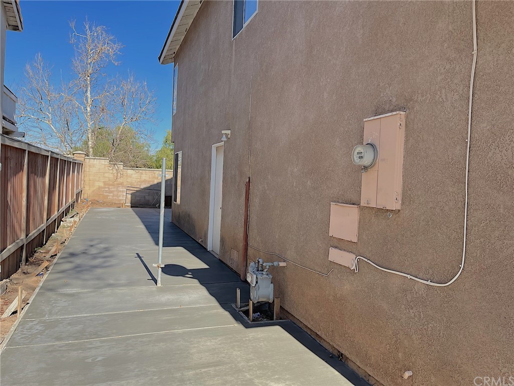 651 Pointe Vista Lane Corona, CA 92881 - Photo 15 of 19 a view of a room with staircase