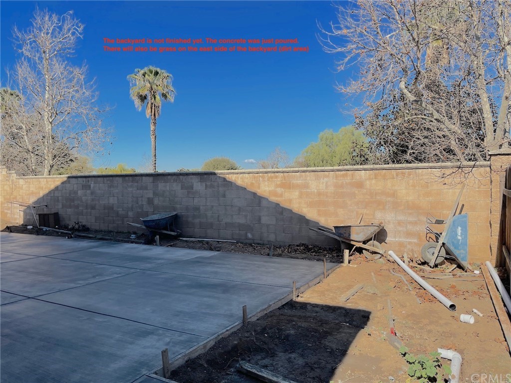 651 Pointe Vista Lane Corona, CA 92881 - Photo 17 of 19 a view of a fireplace in a room