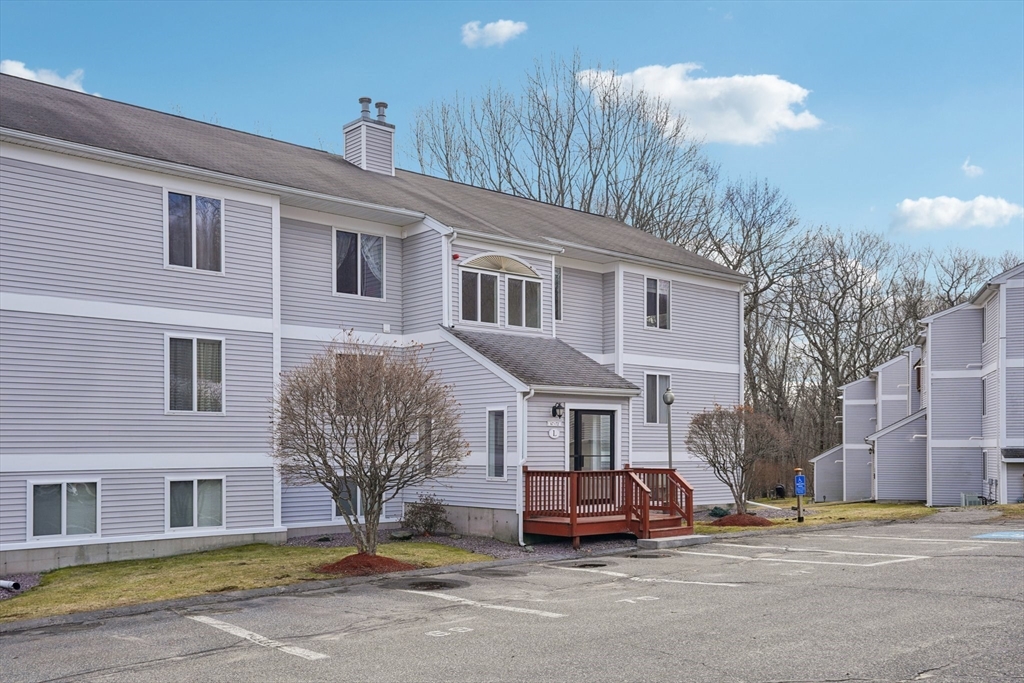 330 Sunderland Road, Unit 69 Worcester, MA 01604 - Photo 2 of 25