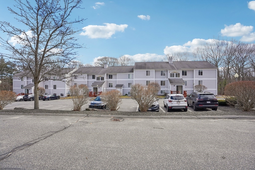 330 Sunderland Road, Unit 69 Worcester, MA 01604 - Photo 3 of 25