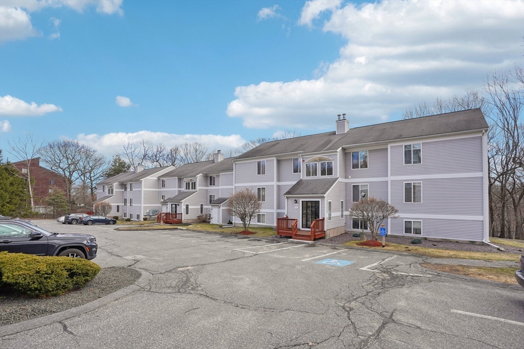 330 Sunderland Road, Unit 69 Worcester, MA 01604 - Photo 4 of 25