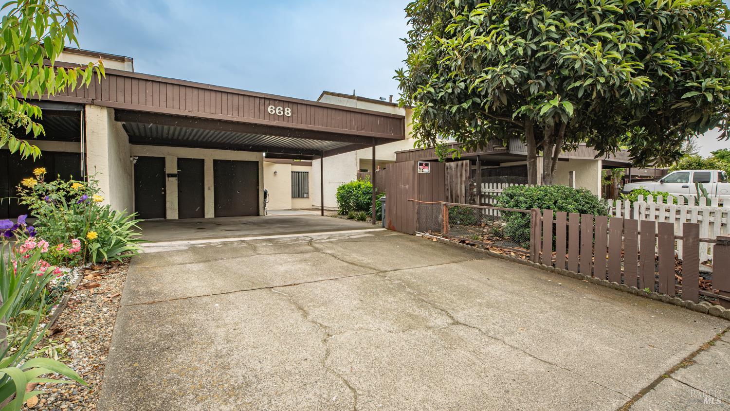 668 Simpson Street Santa Rosa, CA 95401 - Photo 2 of 22