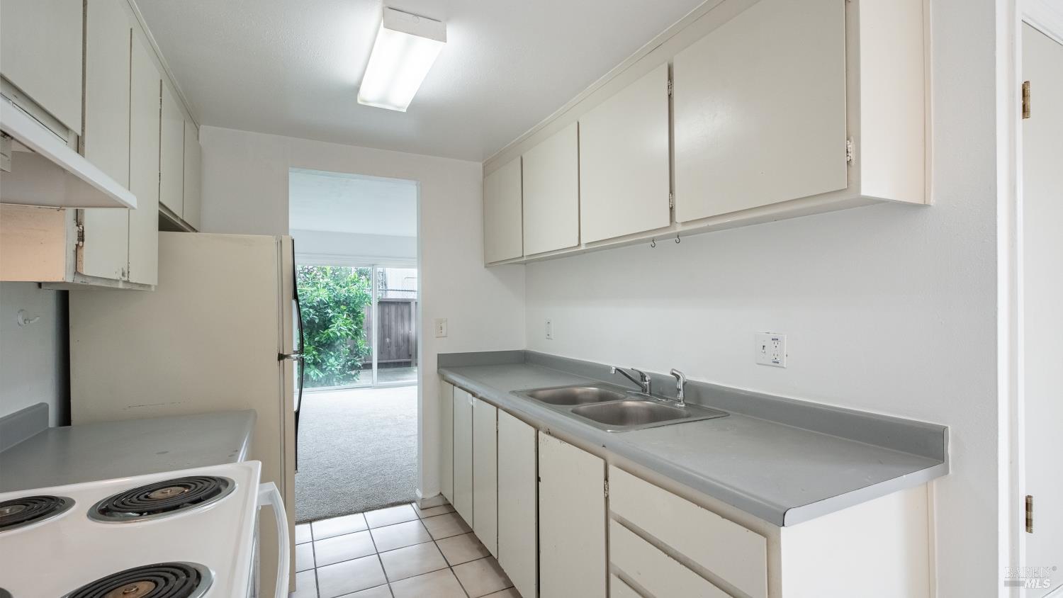 668 Simpson Street Santa Rosa, CA 95401 - Photo 9 of 22