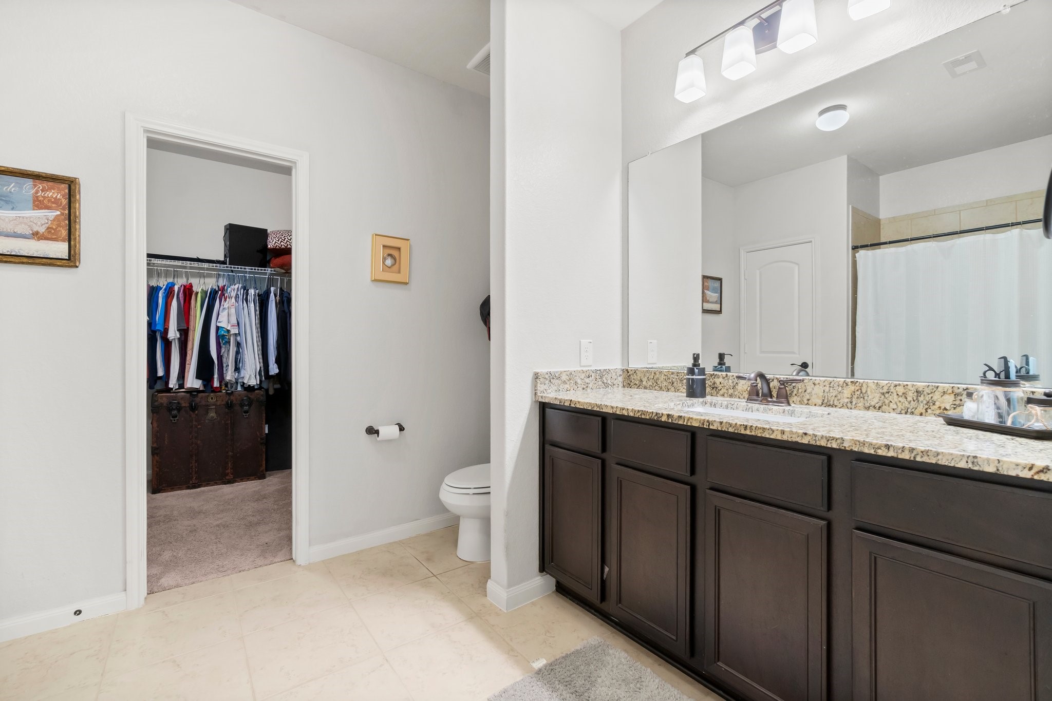 7643 Glaber Leaf Road Conroe, TX 77304 - Photo 13 of 26 Spacious bathroom, wait until you see this closet!