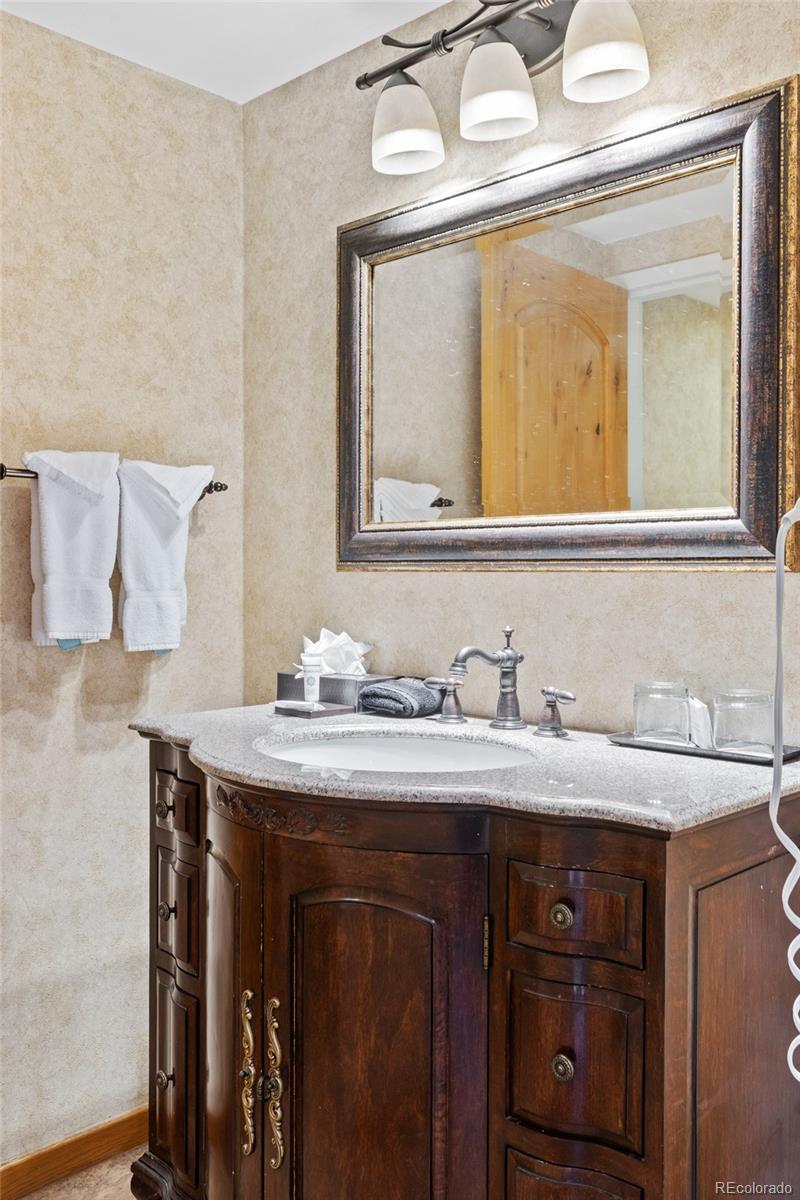 640 Village Road, Unit 4220 Breckenridge, CO 80424 - Photo 12 of 34 Gallery Image 12
