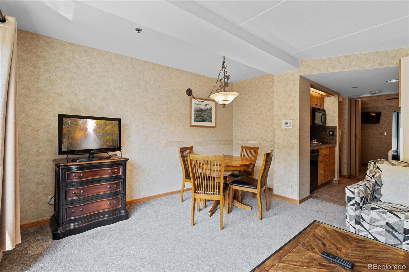 640 Village Road, Unit 4220 Breckenridge, CO 80424 - Photo 5 of 34 Gallery Image 5