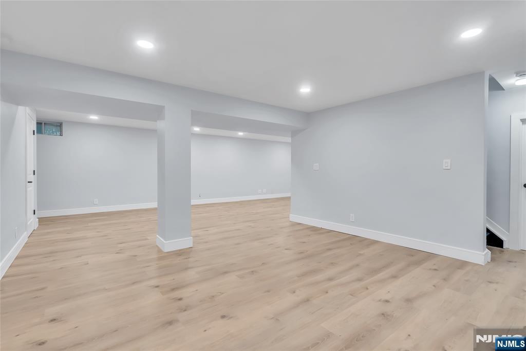 76 Point View Parkway Wayne, NJ 07470 - Photo 36 of 44