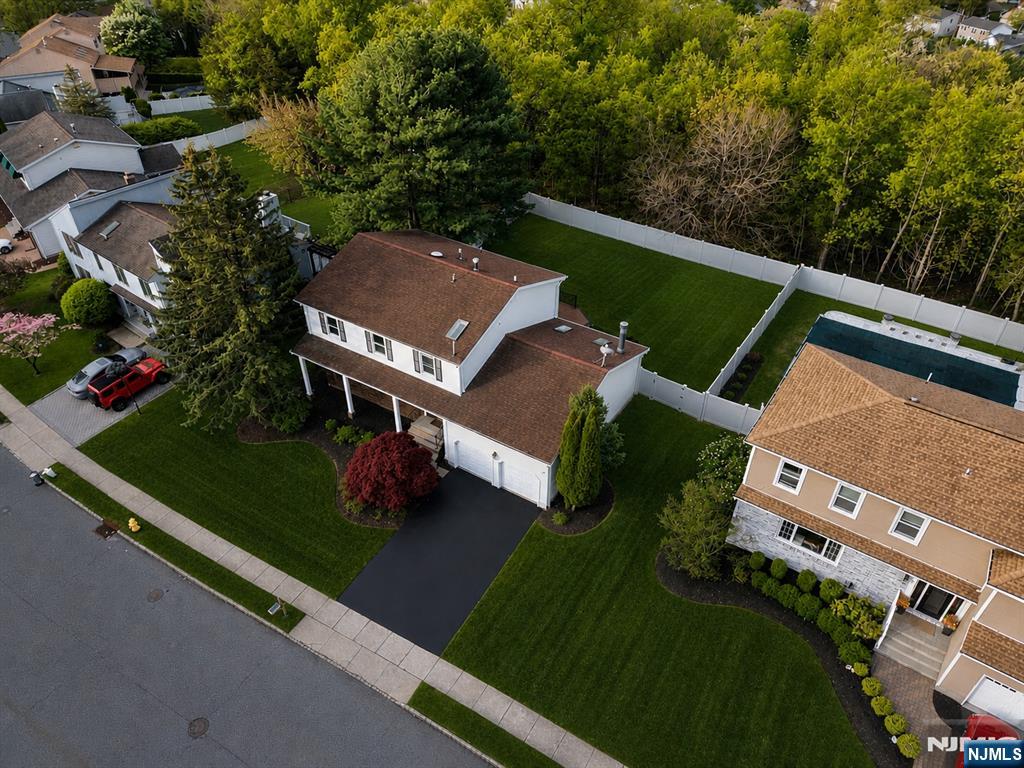 76 Point View Parkway Wayne, NJ 07470 - Photo 44 of 44 an aerial view of a house