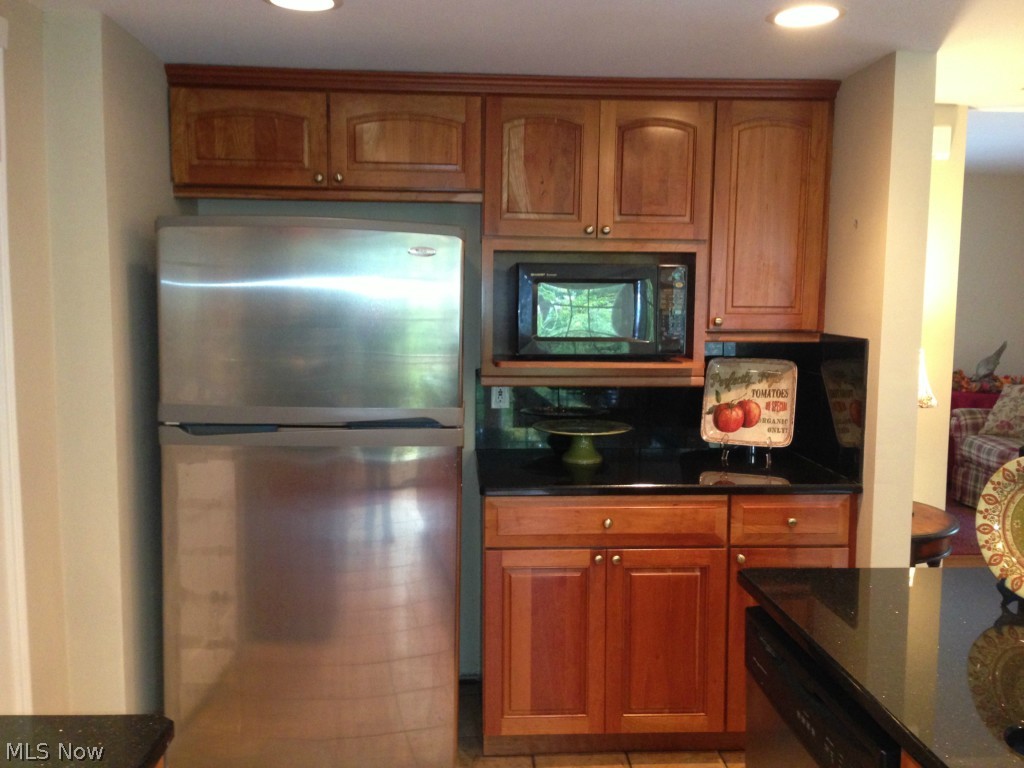 2405 Overlook Road Cleveland, OH 44106 - Photo 7 of 23