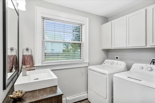 $4,250 | 165 Taylor Street, Manchester, NH 03103