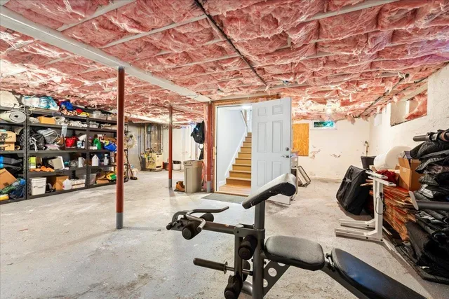 $4,250 | 165 Taylor Street, Manchester, NH 03103