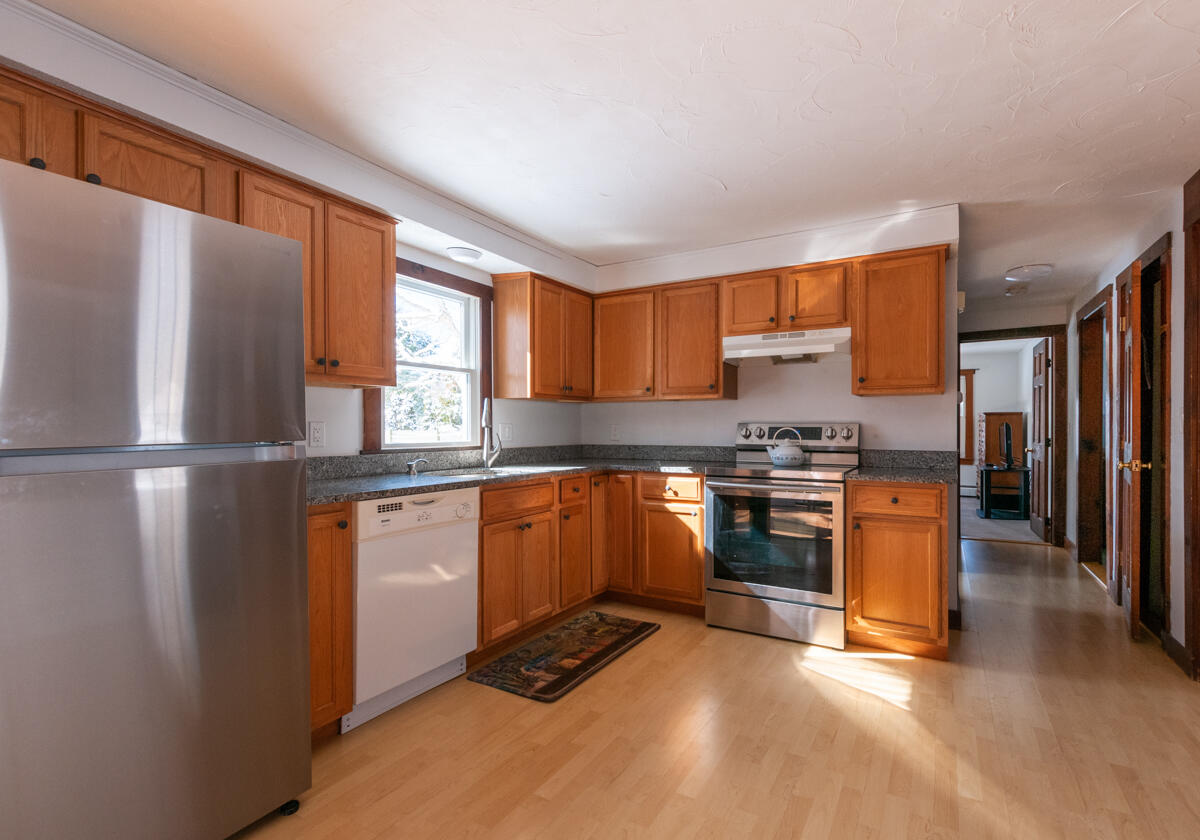 46 Windsor Road Sandwich, MA 02563 - Photo 6 of 22 KAW_8382-HDR