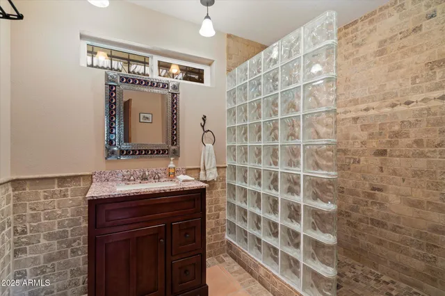 $1,450,000 | 4037 East Oak Street, Phoenix, AZ 85008