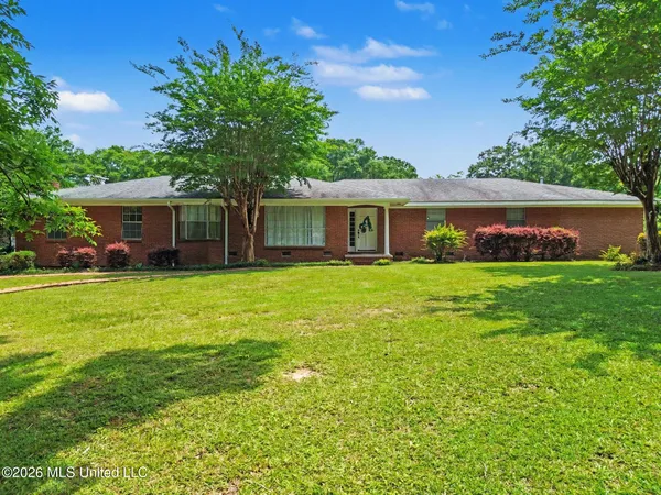 $345,000 | 810 East College Avenue, Wiggins, MS 39577