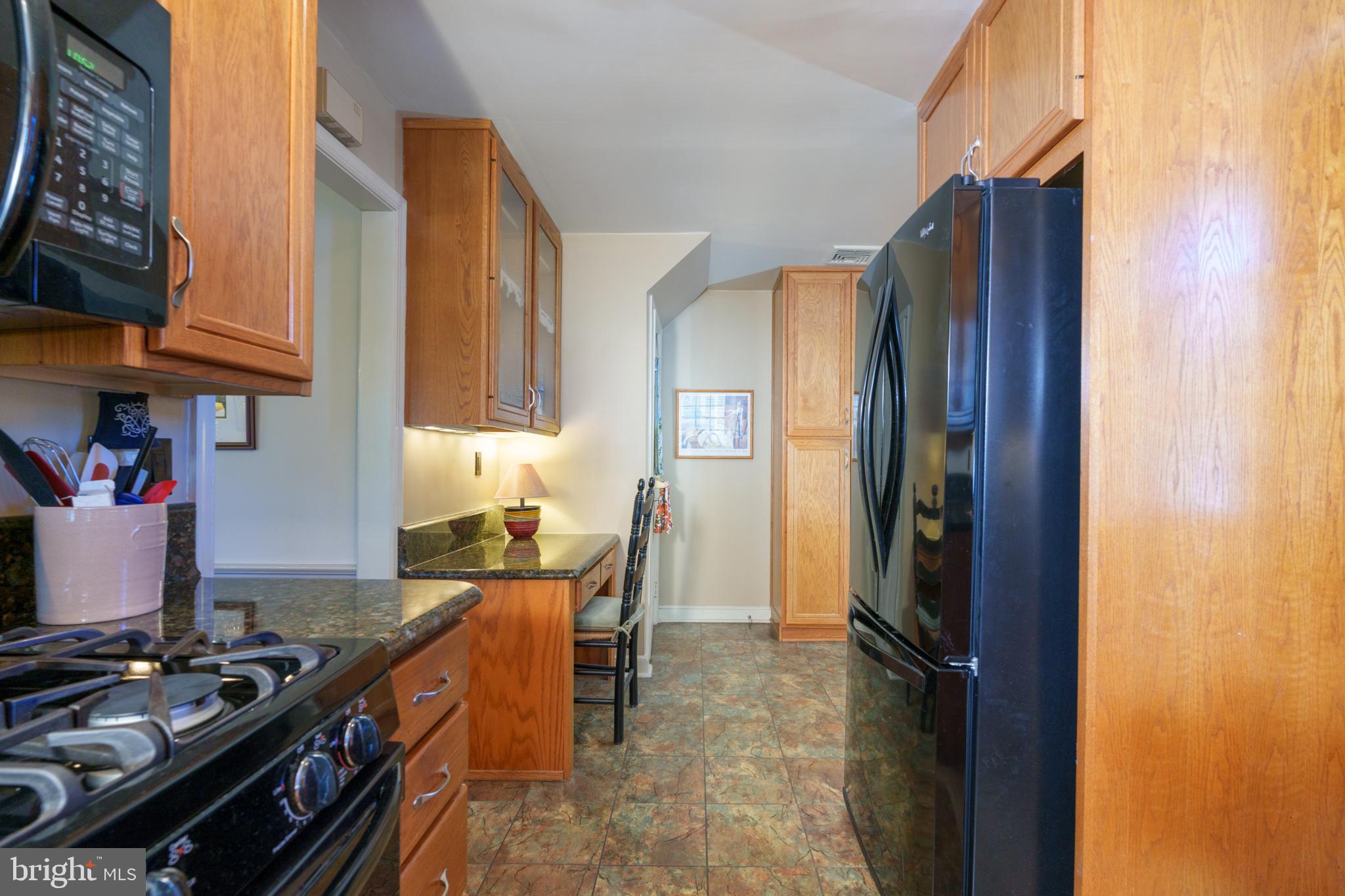 520 Eaton Road Drexel Hill, PA 19026 - Photo 13 of 29 Kitchen