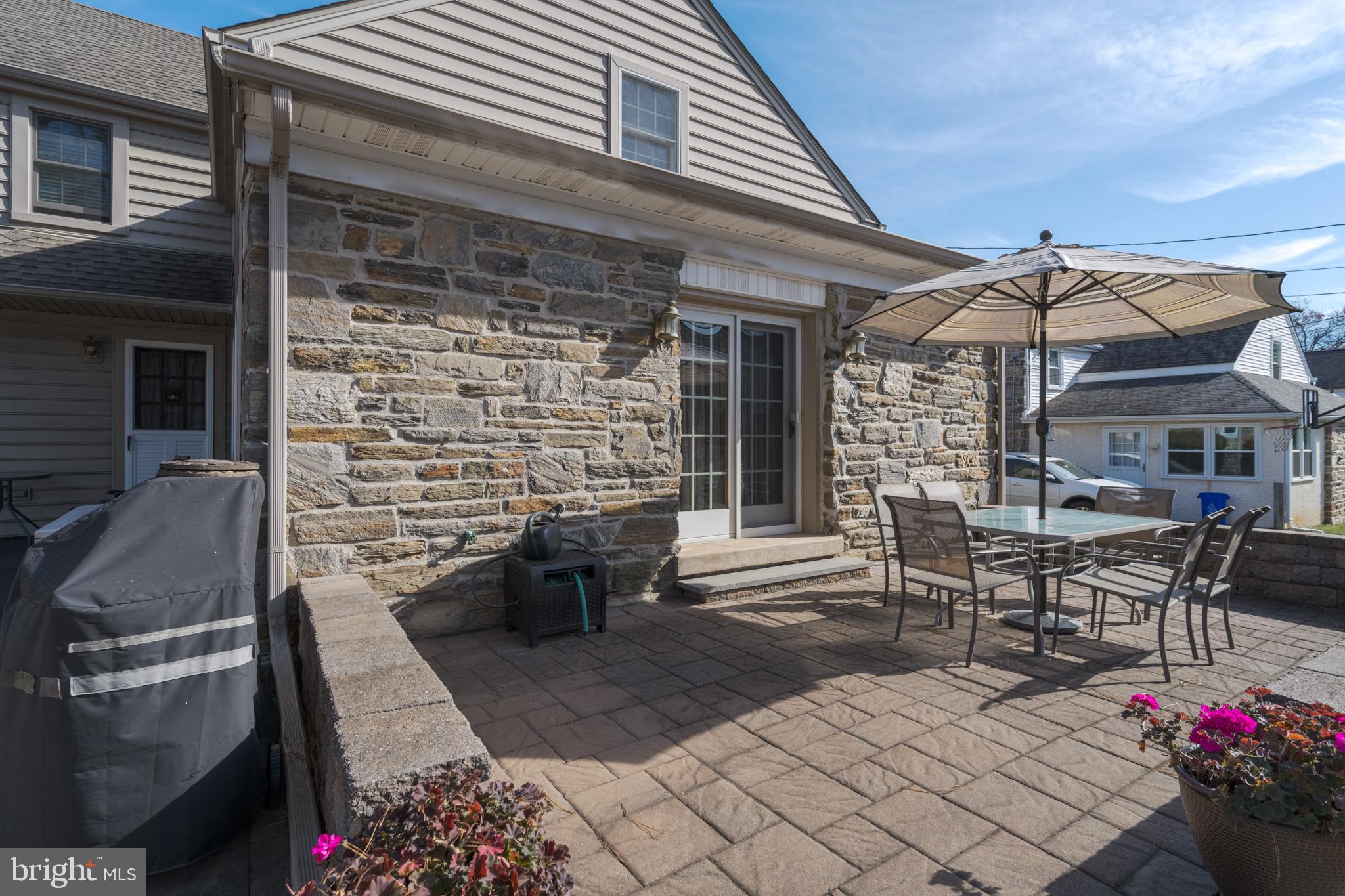 520 Eaton Road Drexel Hill, PA 19026 - Photo 3 of 29 Patio