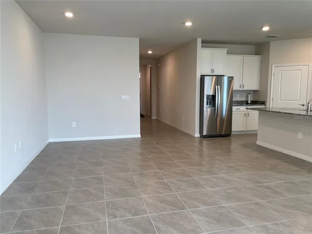 $3,300 | 18027 Pastureland Avenue, Bradenton, FL 34211