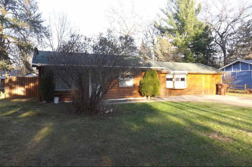 1830 Muskegon Road St. Helen, MI 48656 - Photo 3 of 89 Gallery Image 3