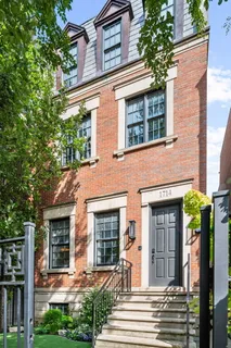 $2,150,000 | 1714 West Wolfram Street, Chicago, IL 60657