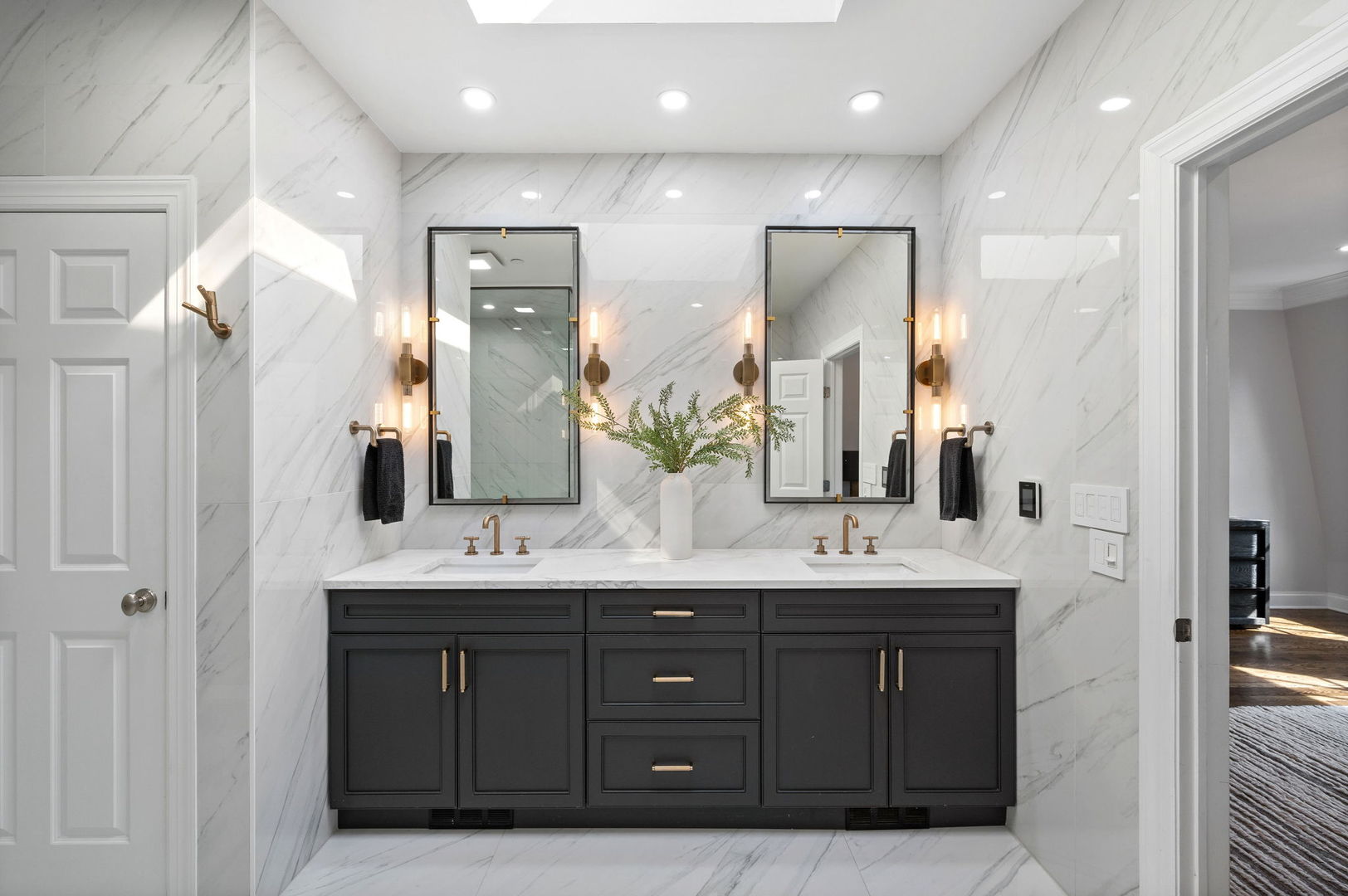 1714 West Wolfram Street Chicago, IL 60657 - Photo 23 of 50