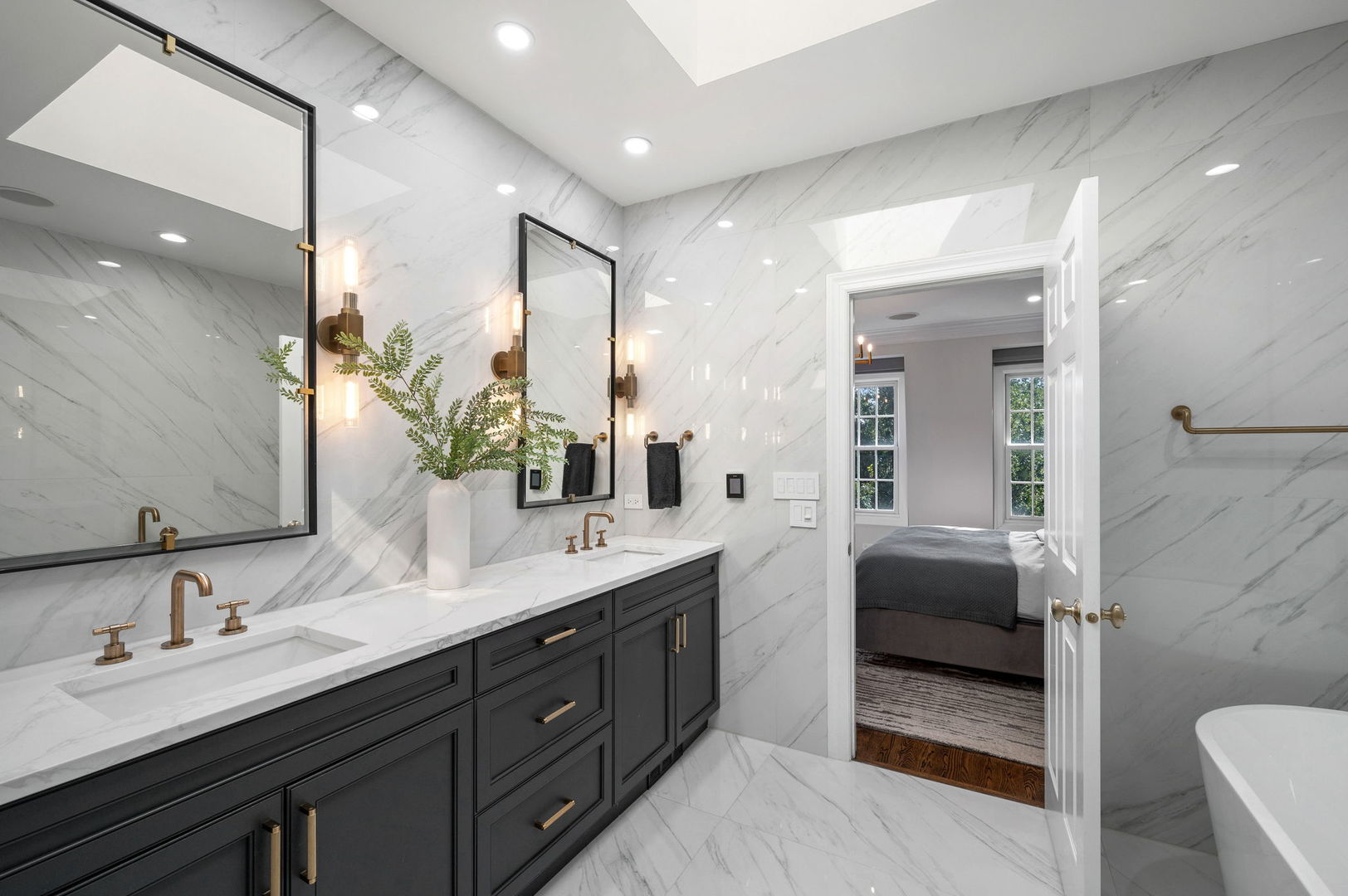 1714 West Wolfram Street Chicago, IL 60657 - Photo 26 of 50