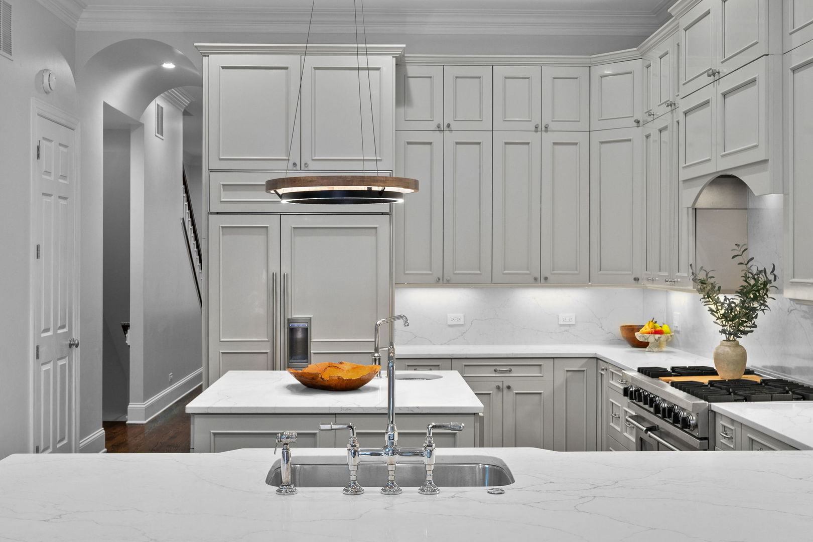 1714 West Wolfram Street Chicago, IL 60657 - Photo 9 of 50