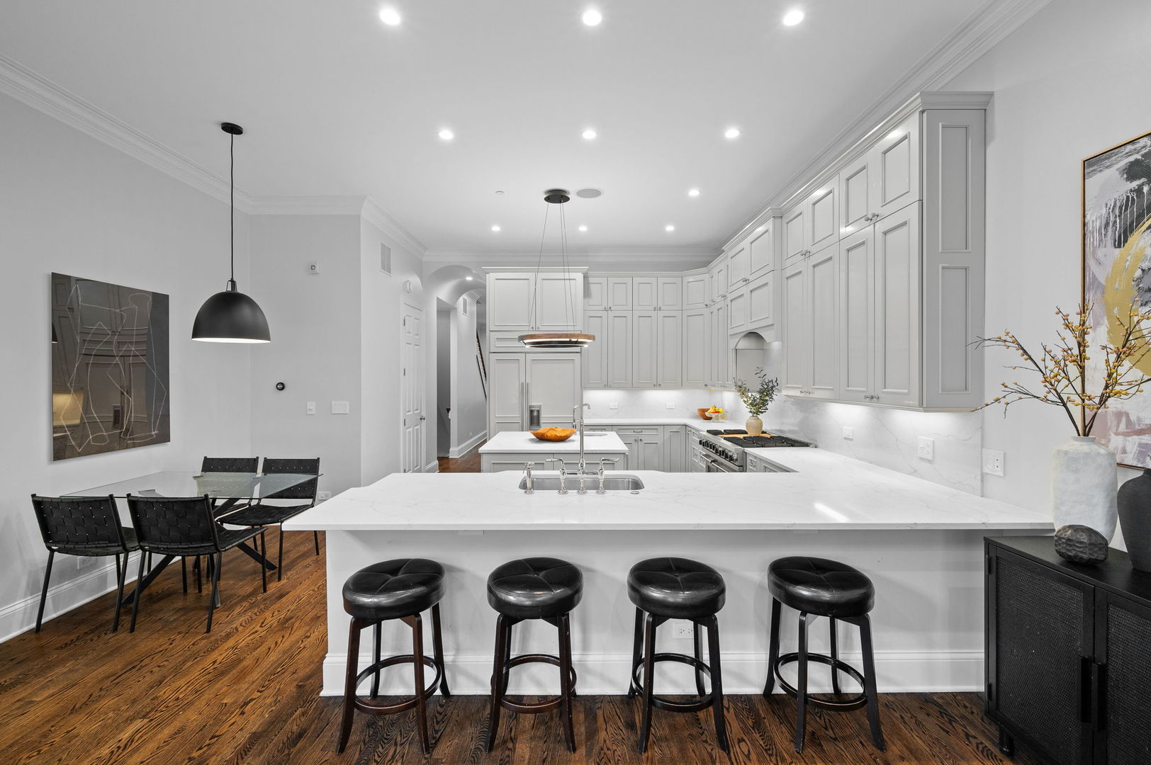 1714 West Wolfram Street Chicago, IL 60657 - Photo 10 of 50