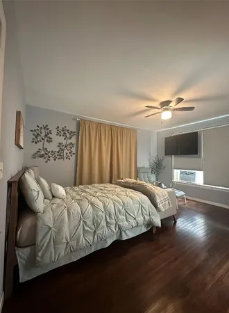 $1,050 | 4302 Polk Street, Unit 2, Houston, TX 77023