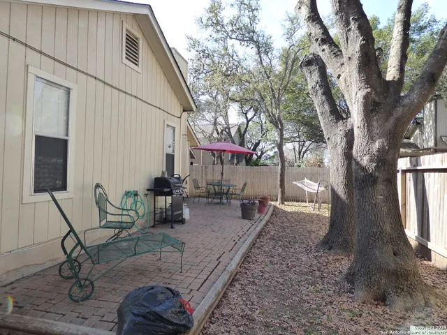$2,000 | 2411 Facet Oak, San Antonio, TX 78232