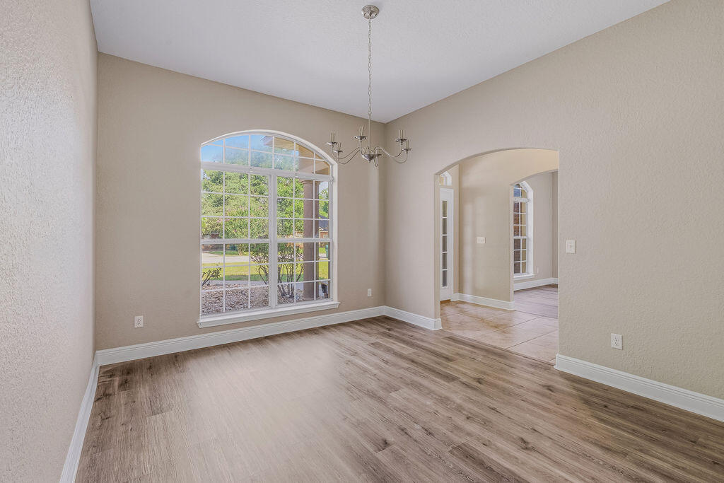 6083 Dragonfly Way Crestview, FL 32536 - Photo 14 of 57 DSC00747