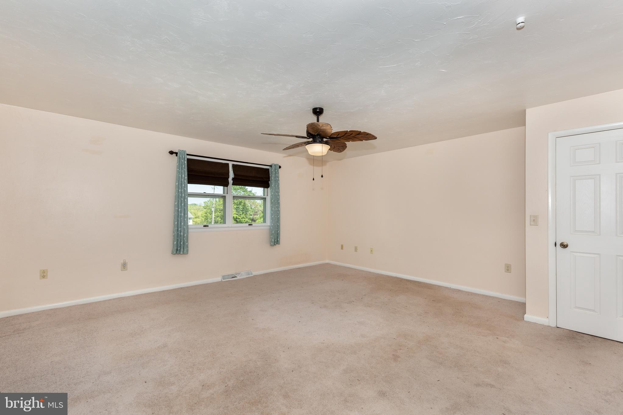 1760 Baker Road York, PA 17408 - Photo 31 of 73 Gallery Image 31