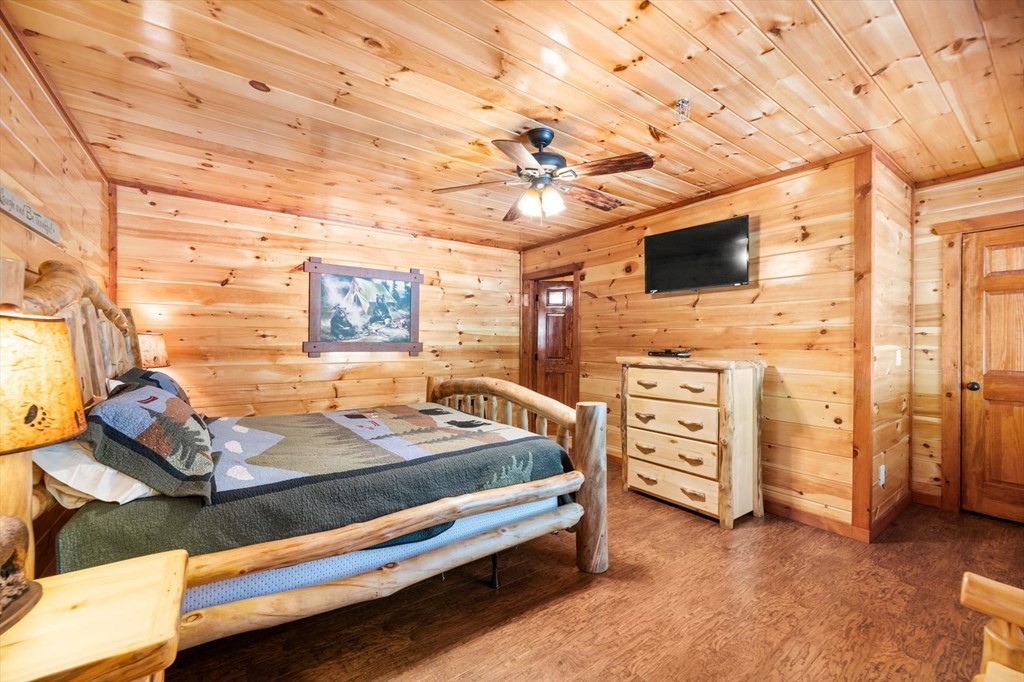 4339 Forest Ridge Way Pigeon Forge, TN 37863 - Photo 11 of 36