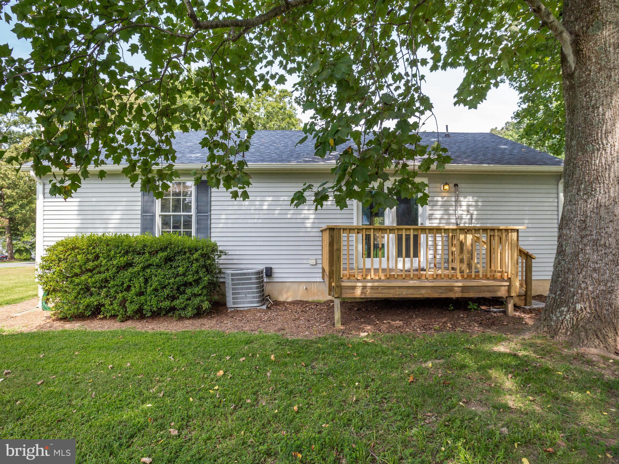116 Cross Road Lusby, MD 20657 - Photo 25 of 29 Exterior (Rear)