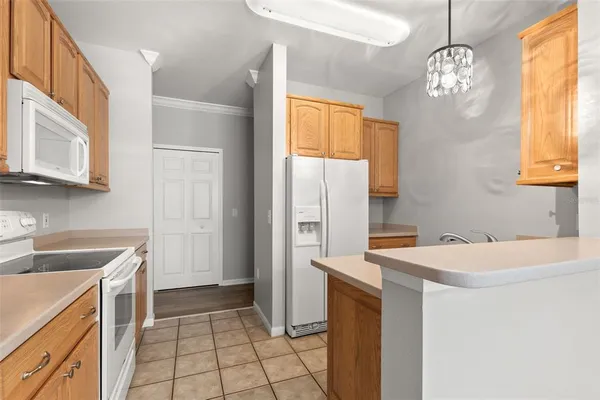 $2,400 | 2200 Tuscany Trace, Unit 15, Palm Harbor, FL 34683