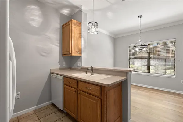 $2,400 | 2200 Tuscany Trace, Unit 15, Palm Harbor, FL 34683