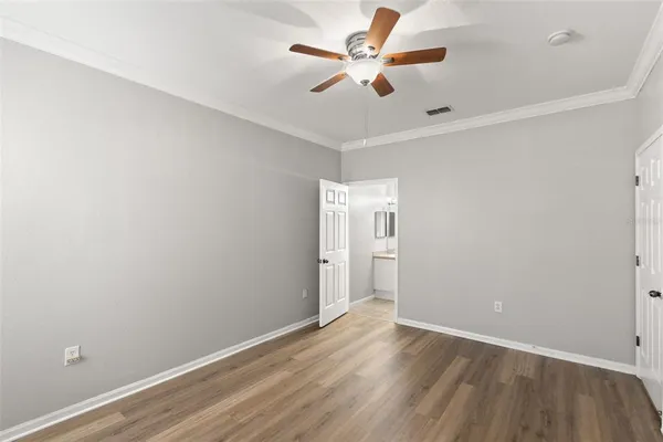 $2,400 | 2200 Tuscany Trace, Unit 15, Palm Harbor, FL 34683