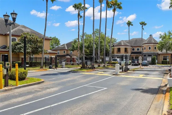 $2,400 | 2200 Tuscany Trace, Unit 15, Palm Harbor, FL 34683